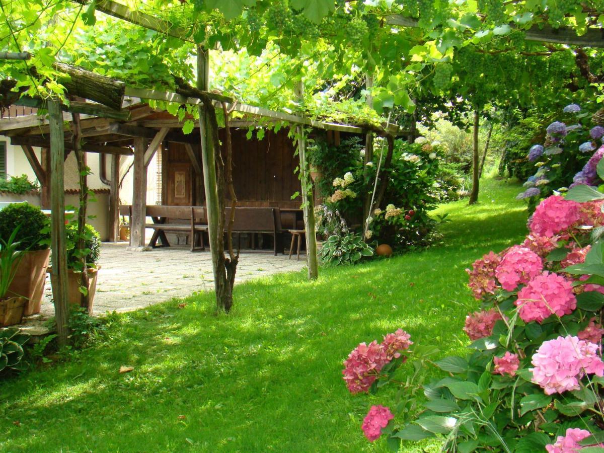 Obermaratscher Apartments Residence Lagundo Bagian luar foto