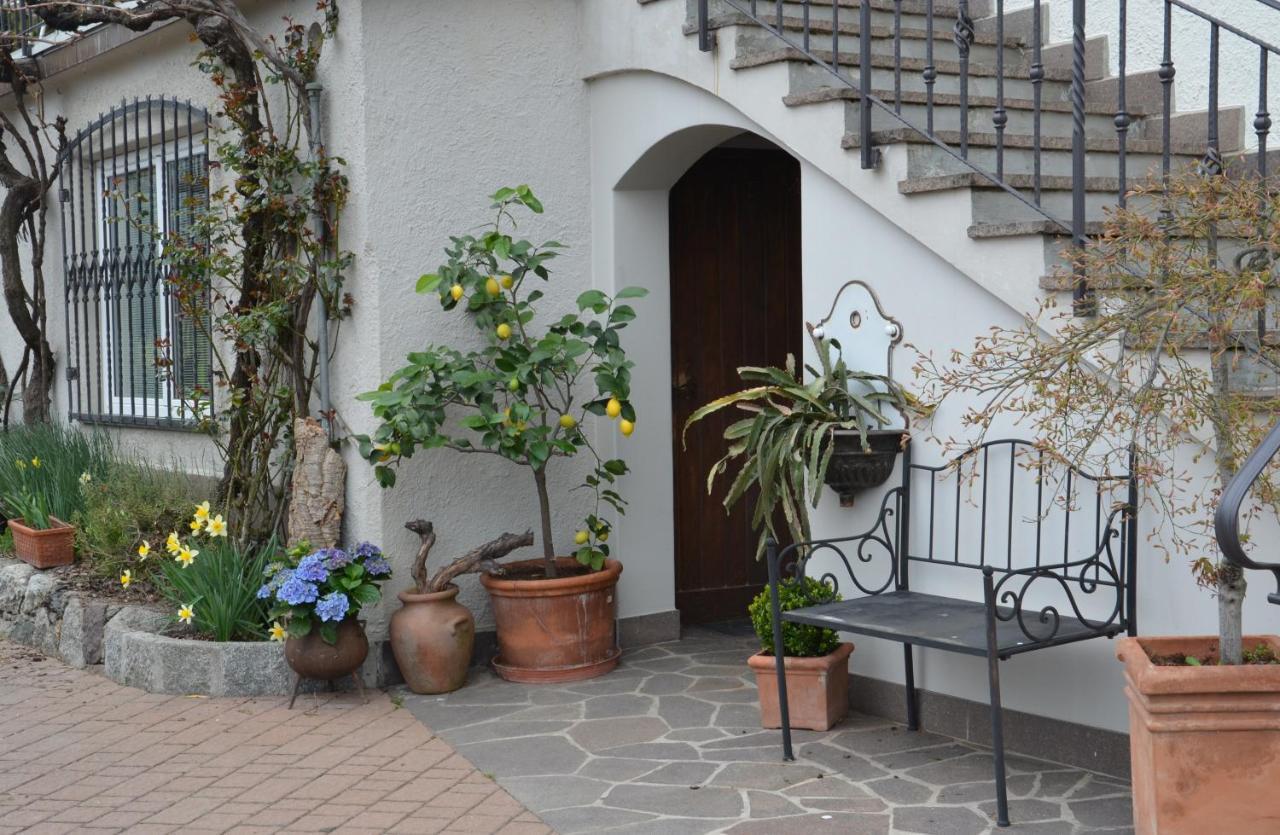 Obermaratscher Apartments Residence Lagundo Bagian luar foto